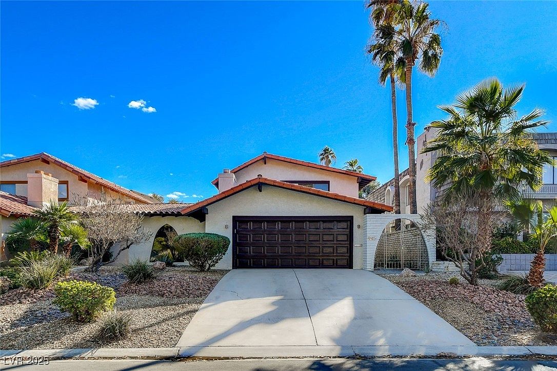 945 Vegas Valley Dr