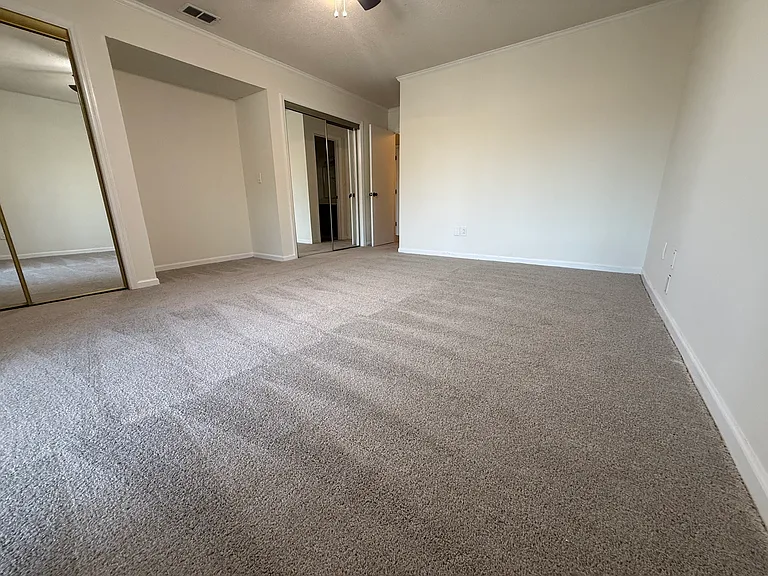 2505 W Broad St #222 — Photo 8