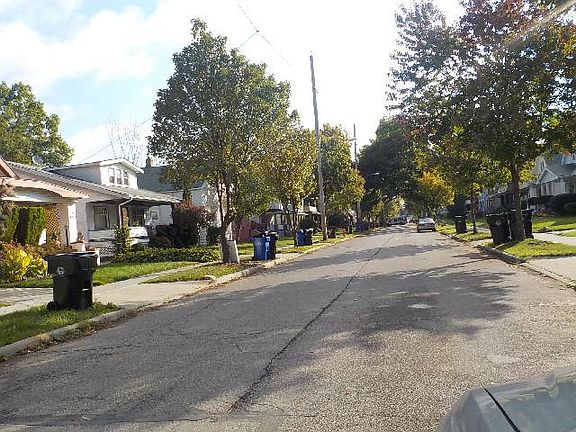 4th image of 11326 Parkview Ave