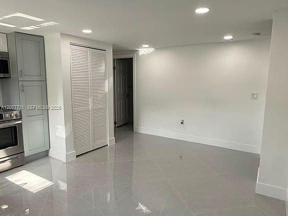 3rd image of 305 NE 58th Ter