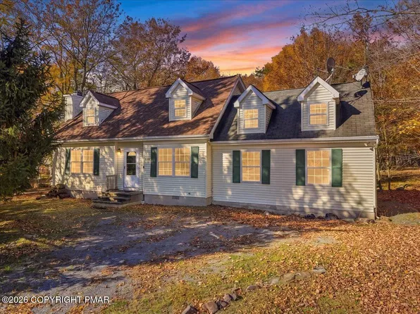 8404 Porcupine Dr, Tobyhanna, PA 18466
