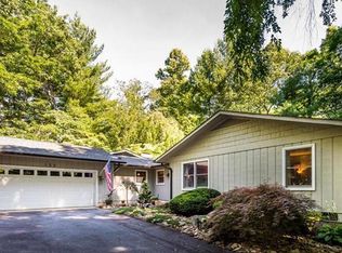128 Nob Hill Rd, Hendersonville, NC 28791