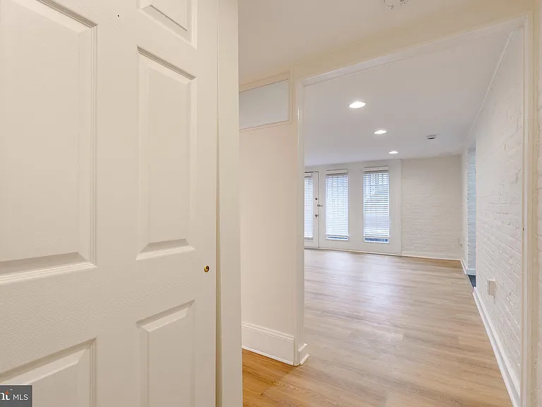 813 Maryland Ave NE — Photo 13