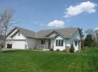 10430 Kalen Dr NE, Hanover, MN 55341
