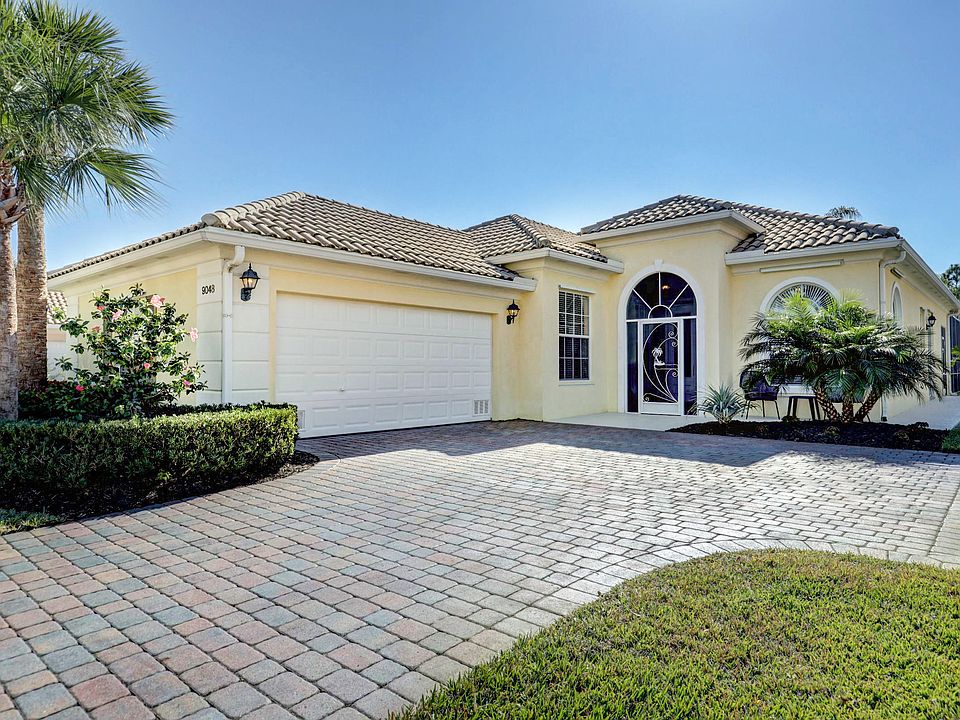 1st image of 9048 SE La Creek Ct