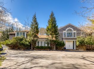 674 Millstone Rd, Water Mill, NY 11976