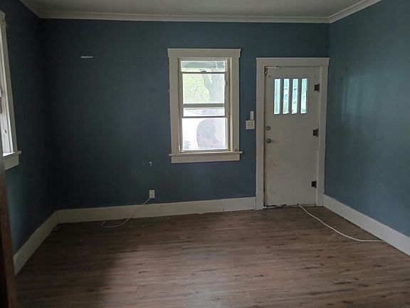 2nd image of 2420 N Peoria Ave