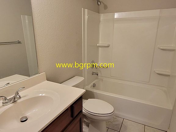 5th image of 6733 Red Oak Ln