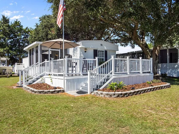 910 Cedar Point Blvd #51, Cedar Point, NC 28584