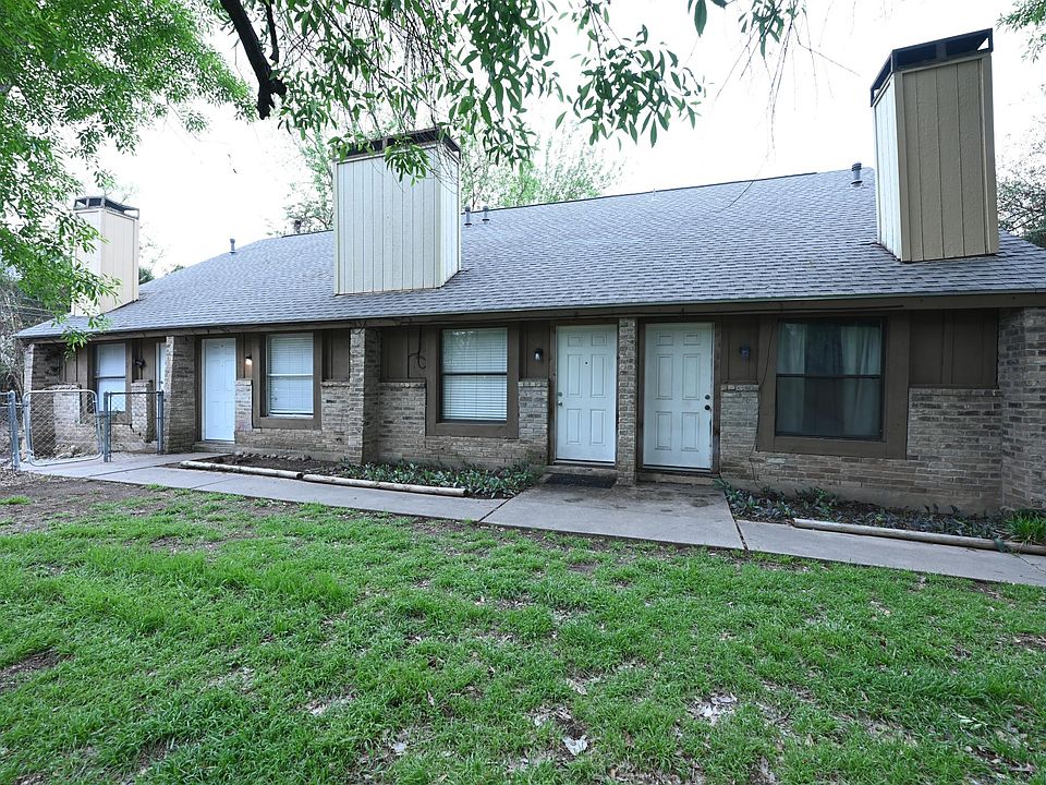 1st image of 3454 Willowrun Dr APT C