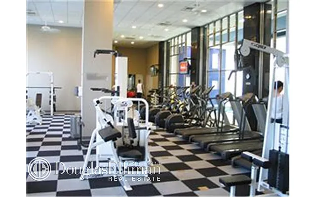 Rented by Douglas Elliman | media 31