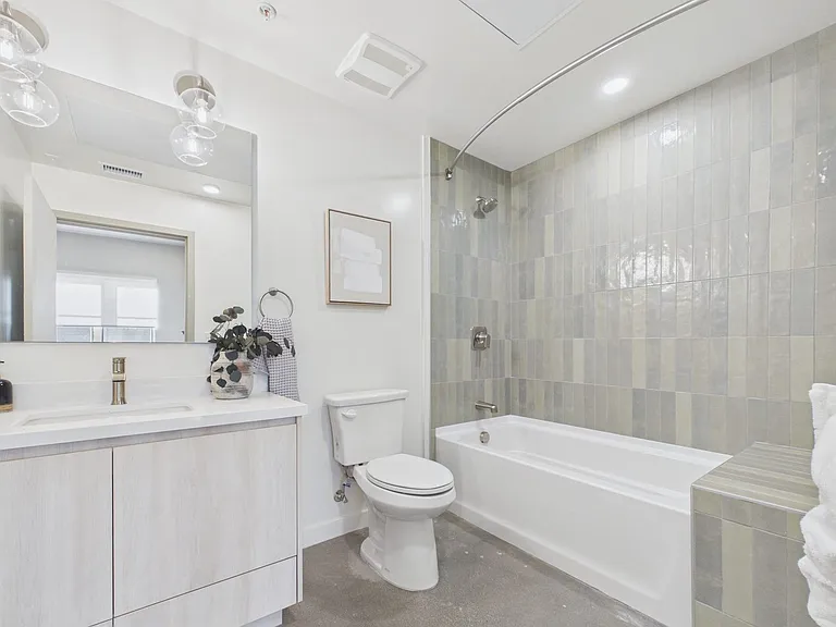 Given Highland Park — Photo 44