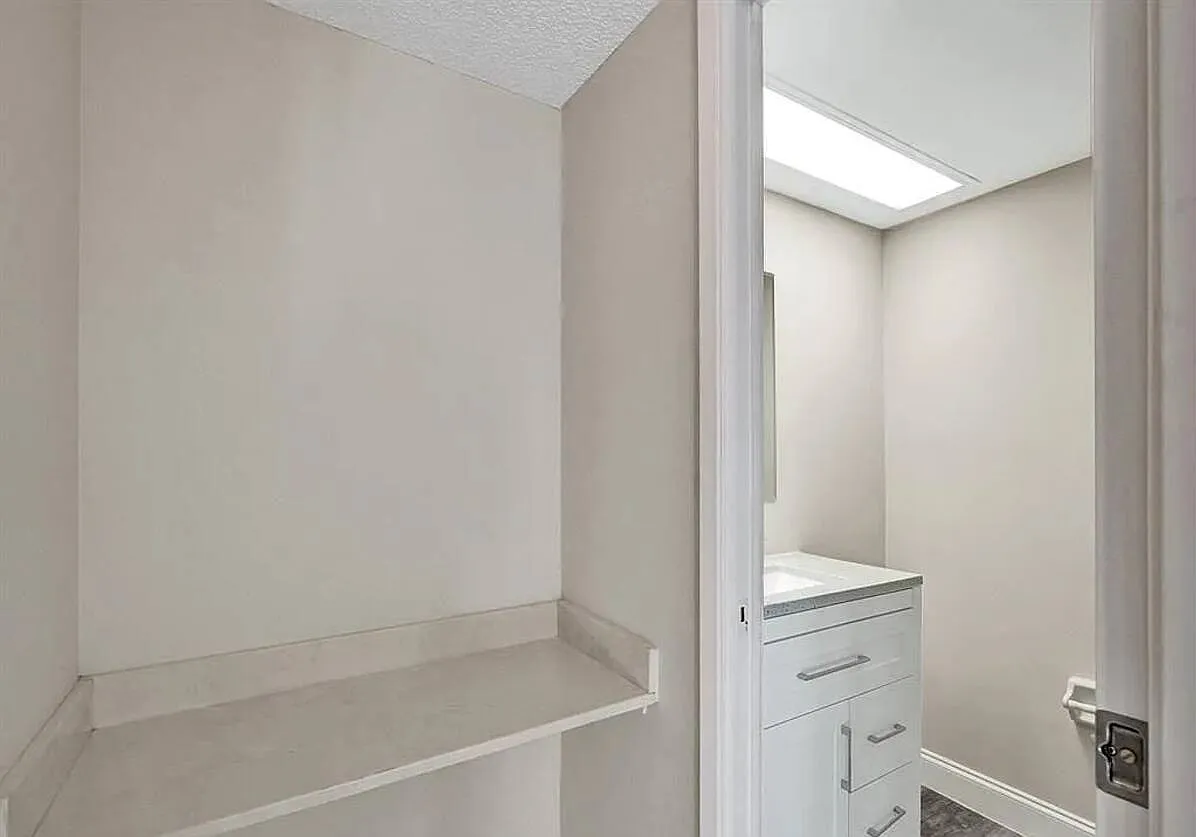 Oaks Clubhouse Dr, Pompano Beach — Photo 3