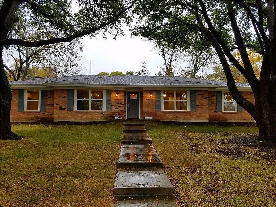 1st image of 3009 Brookview Dr