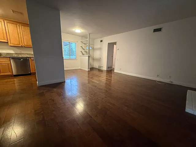 8366 Tampa Ave — Photo 4