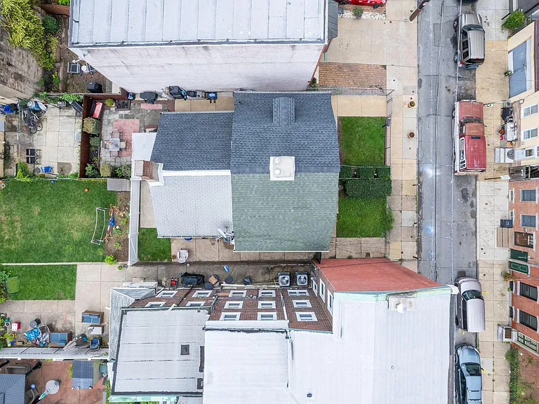 1130 Crease St — Photo 31