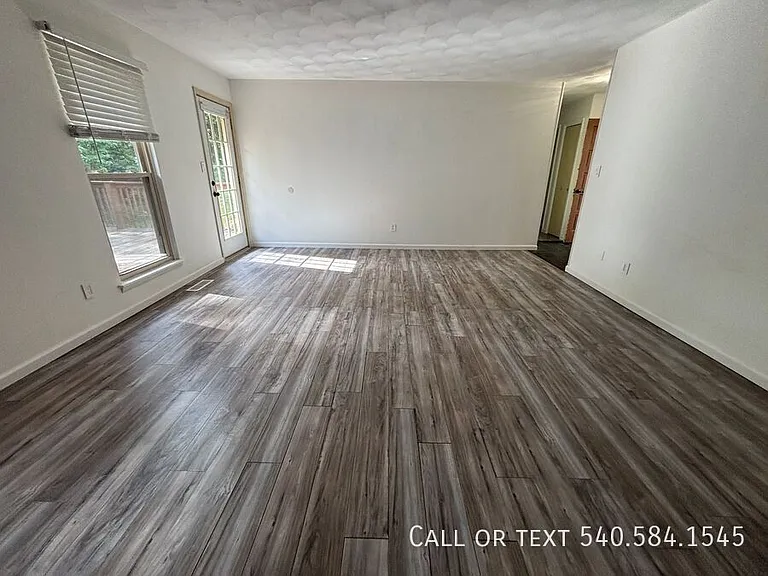 6421 Orchard View Ln — Photo 12