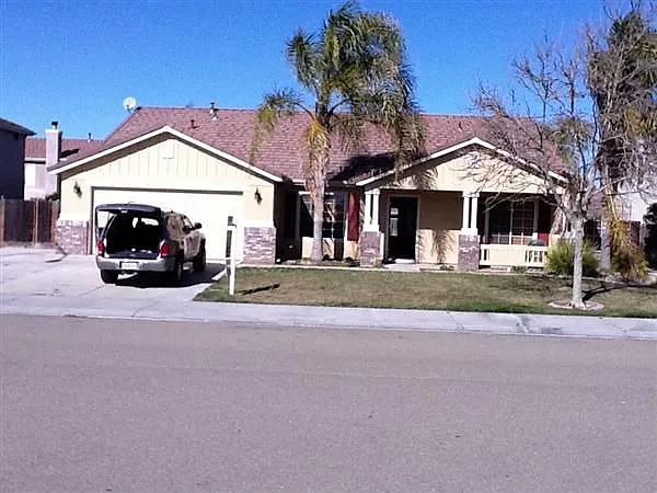 1743 Ruth Dr photo 1