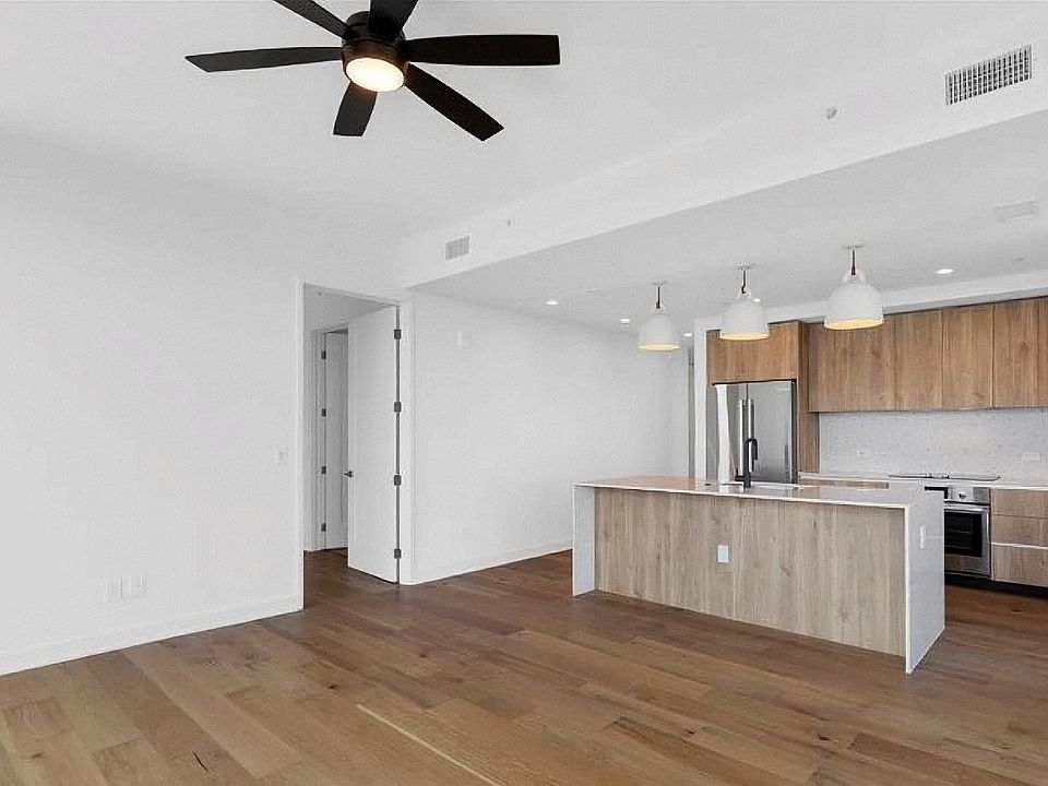 1st image of 84 East Ave #3806