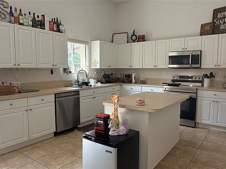 9468 SW 221st Ln — Photo 5