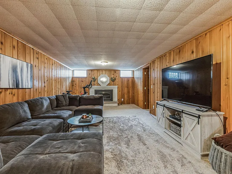 9201 Minnetonka Blvd — Photo 12