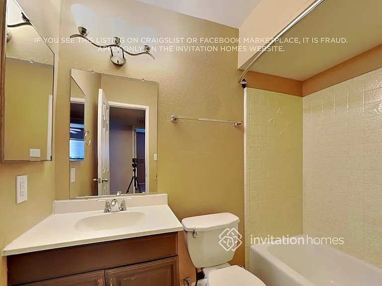 5041 W Sandra Ter — Photo 16