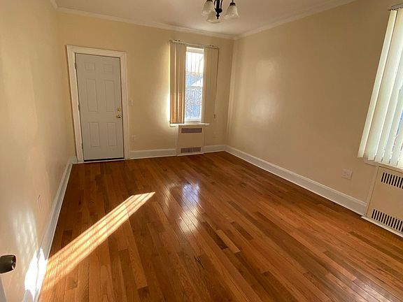 5th image of 2520 Avenue W Floor 1