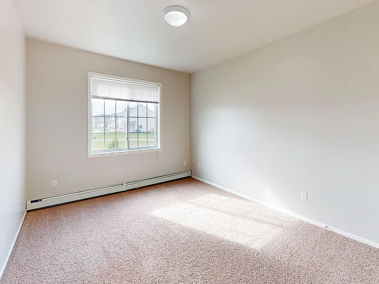 Crystal Creek Apartments — Photo 51