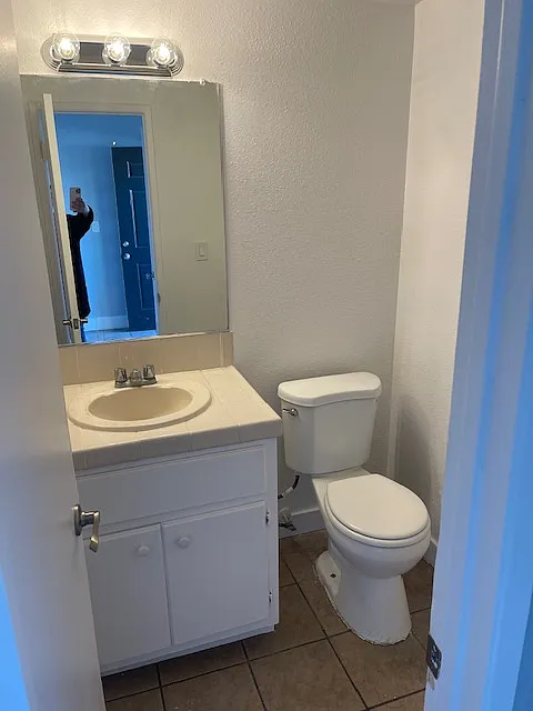 Villa Palms Apartments — Photo 4