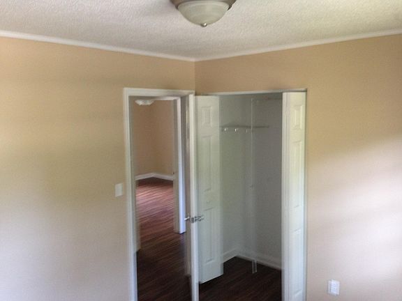 5th image of 231 Headlyn Dr