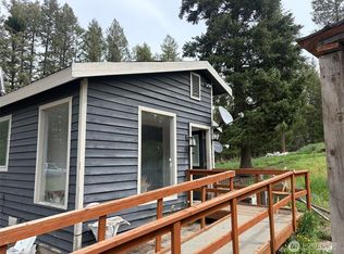 33 Old West Curlew Lake Rd, Republic, WA 99166
