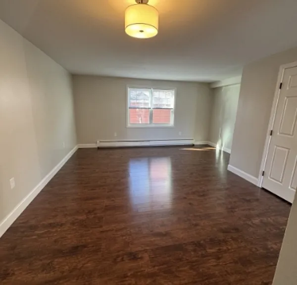 569 Center St #7 — Photo 15
