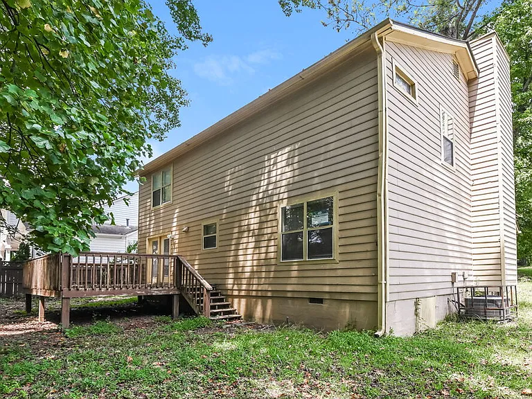 1268 Brandl Dr SW — Photo 17
