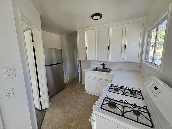 5th image of 8775 Tilden Ave