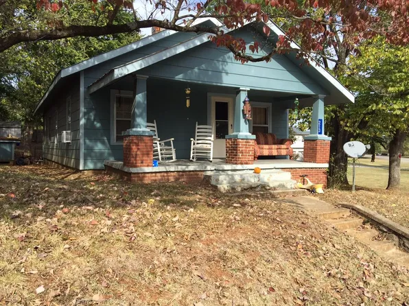 213 Cumberland St W, Cowan, TN 37318