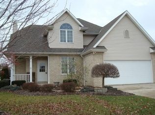 15736 Forest Ln, Findlay, OH 45840