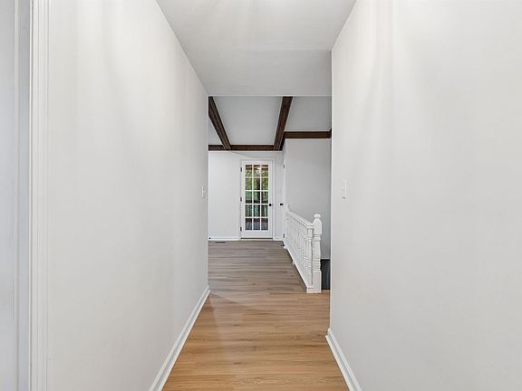 3rd image of 316 Gemini Cir