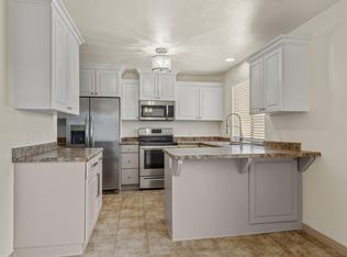 18 N 300 E APT 9, Washington, UT 84780