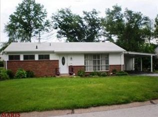 1300 Arrowhead Dr, Saint Louis, MO 63132