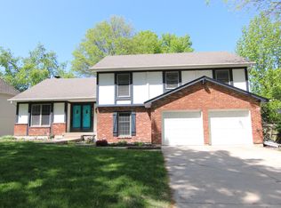 9804 W 101st St, Overland Park, KS 66212