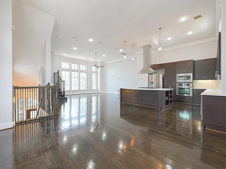 1739 Oakdale St — Photo 18