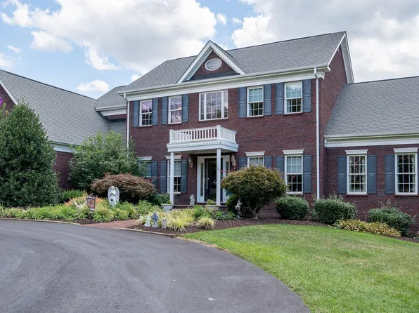 550 Loretto Dr, Wytheville, VA 24382