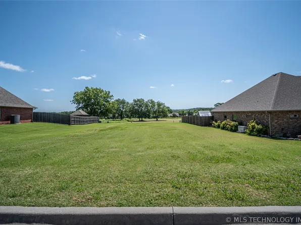 10 Birdseye Dr, Sulphur, OK 73086