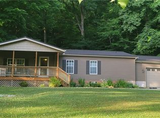 1709 Goshen Hill Rd SE, New Philadelphia, OH 44663