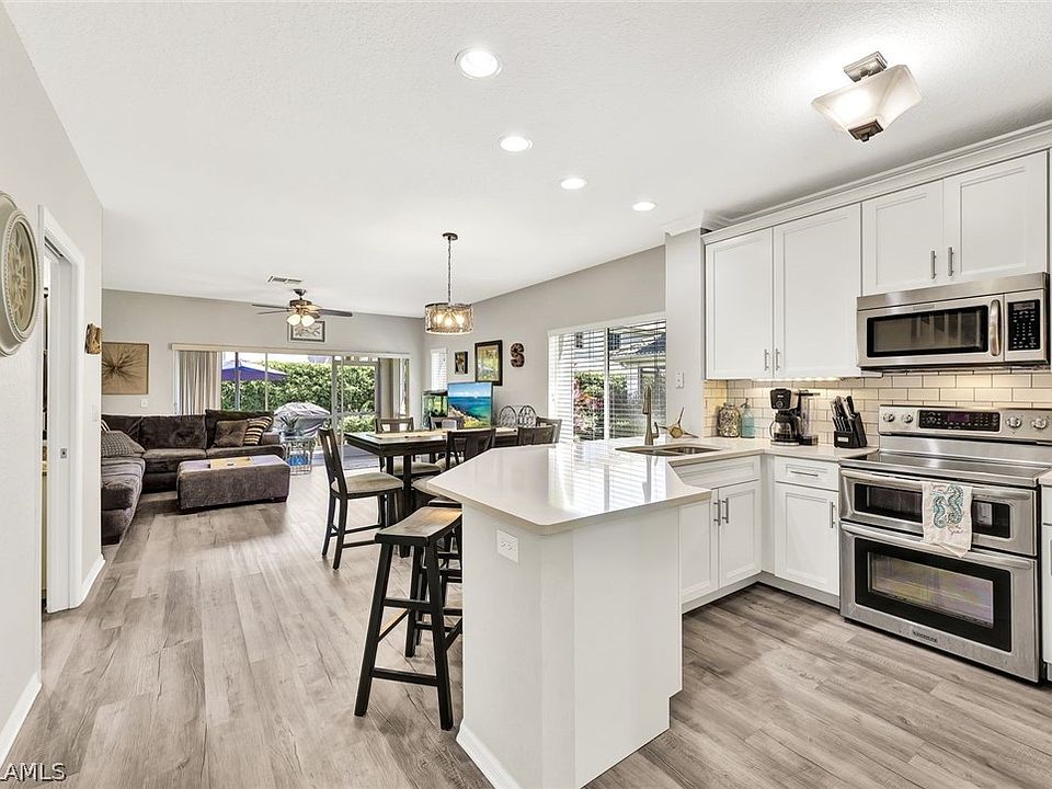 1st image of 10065 Pacific Pines Ave