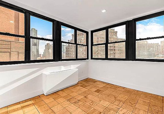 2nd image of 207 E 37th St #9S