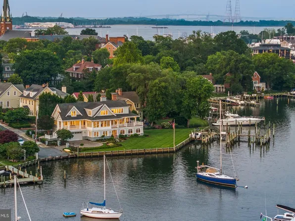 17 Revell St, Annapolis, MD 21401