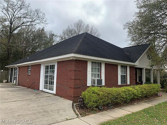 2nd image of 8135 Leisure Woods Dr S
