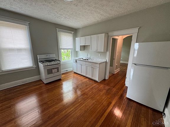 3rd image of 2513 Shanmoor Ave