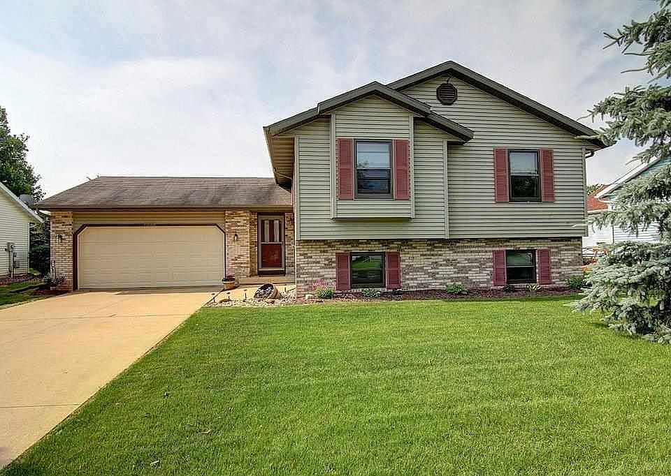 1st image of 2339 Essex Dr